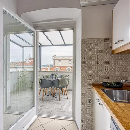 Apartment Peschiera Porec Exterior photo